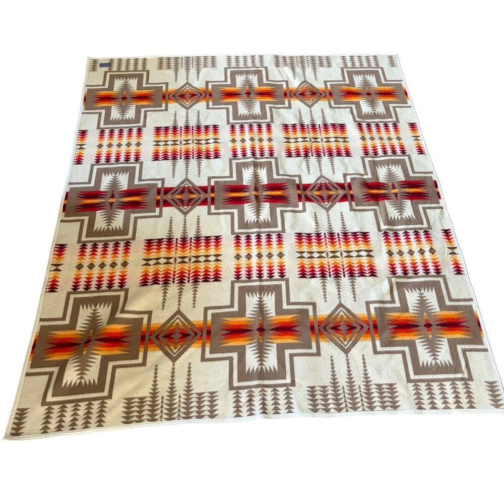 Vintage Pendleton Beaver State Wool Blanket 64" x 75" - Picture 3 of 7